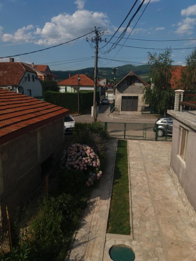 Apartman Mila I Kaja Nikšić Kültér fotó